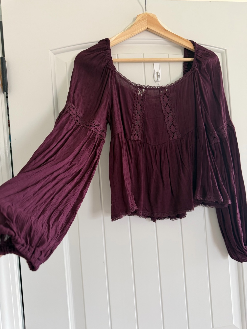 Altar'd State Plum Lace-Trim Peasant Blouse Size M Boho Chic Festival Romantic - Picture 5 of 11